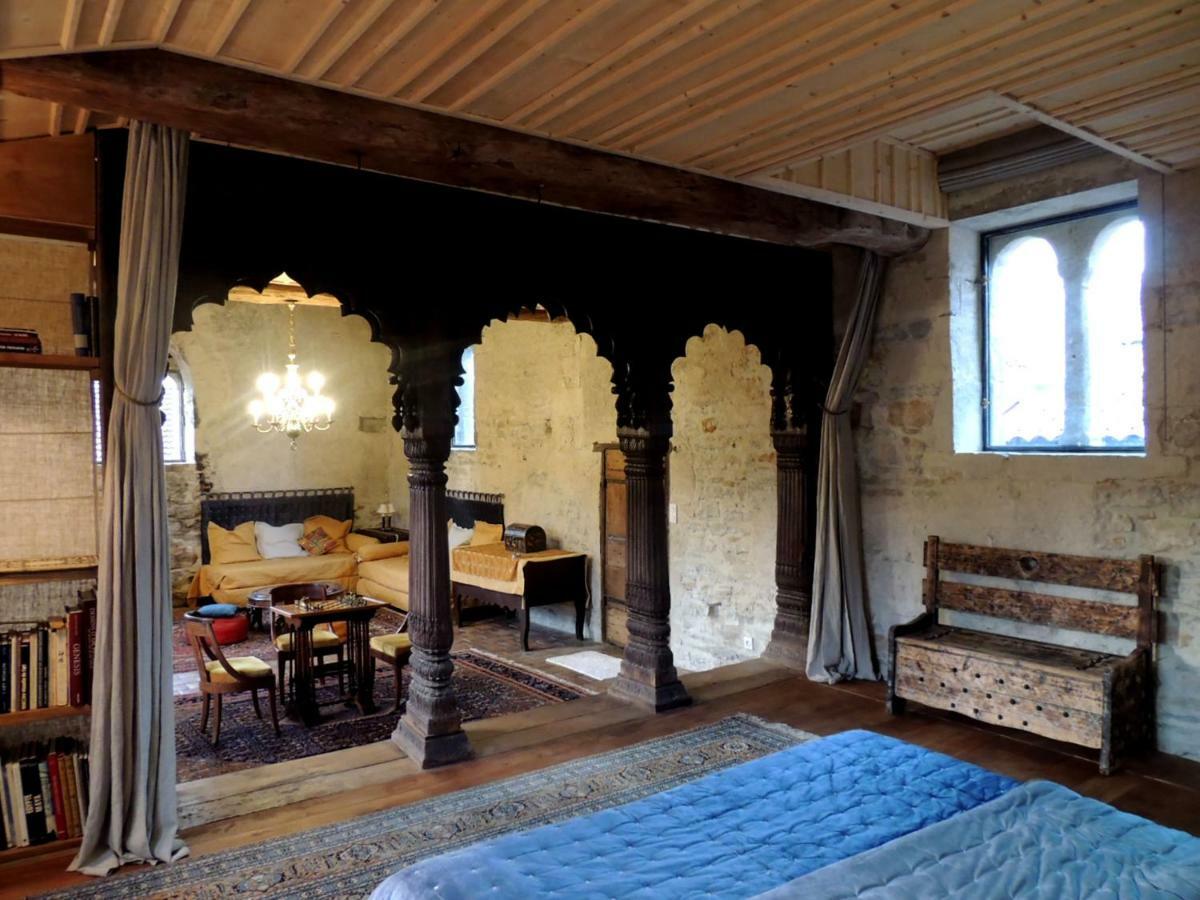 Maison Romane 1136 Cluny Esterno foto