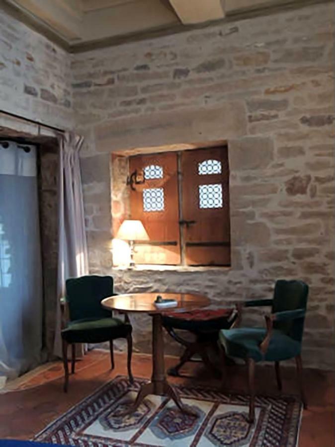 Maison Romane 1136 Cluny Esterno foto