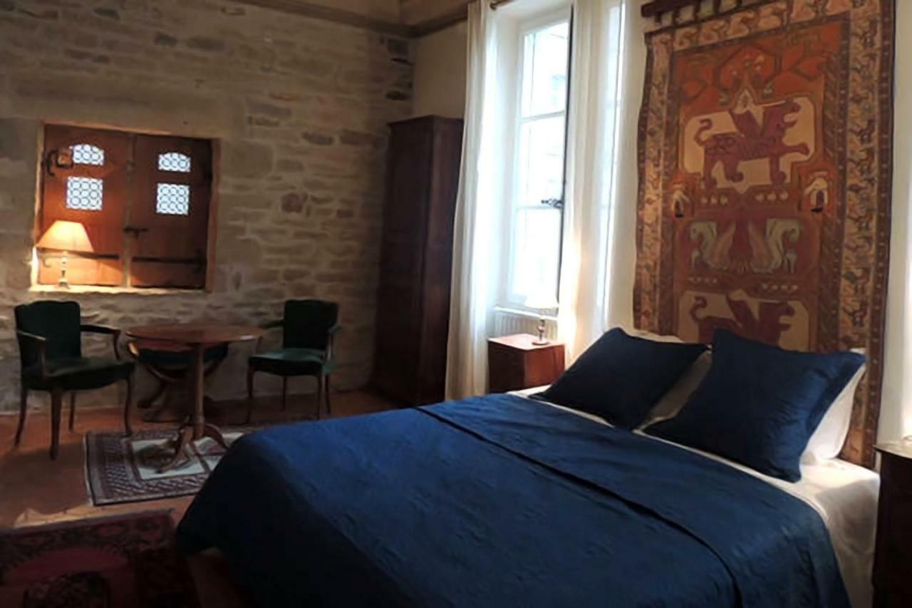 Maison Romane 1136 Cluny Esterno foto